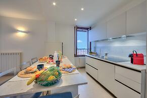 Agata Maison-historical Center and Lake