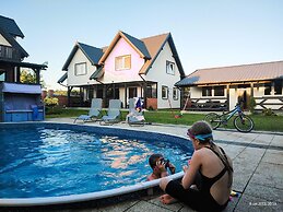 Comfortable Houses, Swimming Pool, Jacuzzi, Rewal