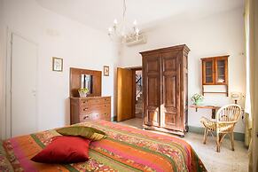 Spadolino Apt City Center