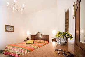 Spadolino Apt City Center