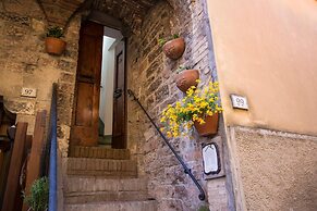 Spadolino Apt City Center