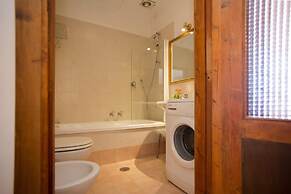 Spadolino Apt City Center