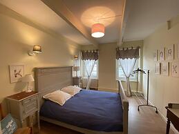 Stone House Typical of the Pays de Rance, 900m From the Beach