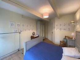 Stone House Typical of the Pays de Rance, 900m From the Beach