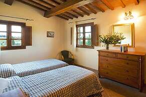 Nice Apartment in Montaione With Shared Pool