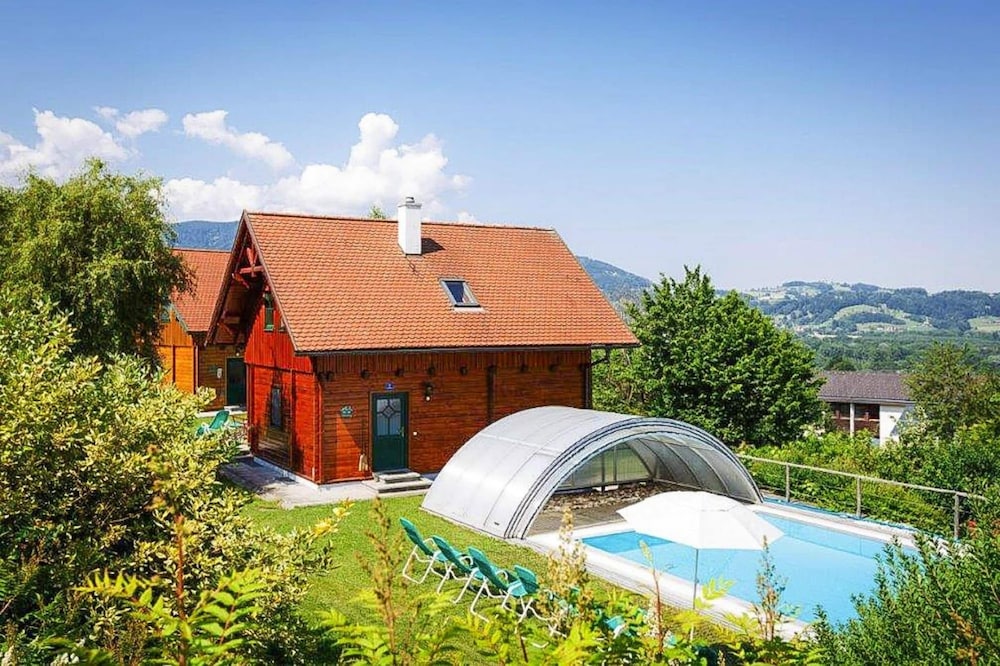 Chalet in Schlierbach Near Ski Trails