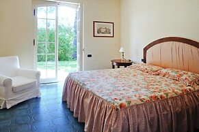 Villa in Rio Nell Elba With Pool