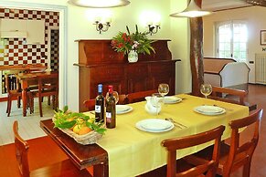 Villa in Rio Nell Elba With Pool