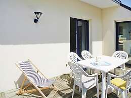 Comfortable Holiday Home With Fantastic sea View