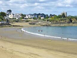 Comfortable Holiday Home With Fantastic sea View