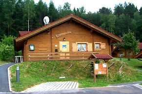 Blockhaeuser in Stamsried