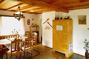 Beautiful Holiday Home in Bielawki With Garden
