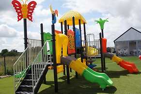 Comfortable Holiday Cottages, Mielenko