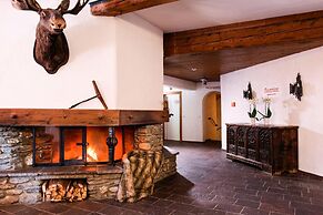 Apartment in Matrei With ski Storage