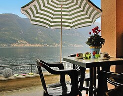Apartment on Lake Como With Stunning Views