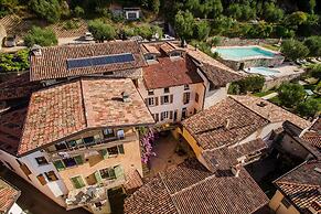 Borgo Alba Apt. w/ Shared Pool