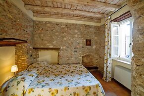 Borgo Alba Apt. w/ Shared Pool