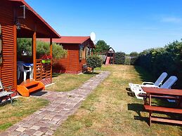 Holiday Cottages for 4 People, Rusinowo