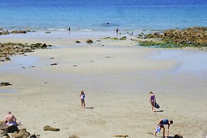 Holiday Home Near Village Centre and Beach