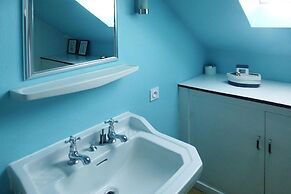 Holiday Home Near Village Centre and Beach