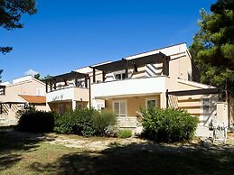 Apartments in Zaton Holiday Resort With Pool