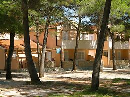 Apartments in Zaton Holiday Resort With Pool