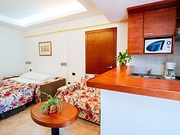 Apartments in Zaton Holiday Resort With Pool