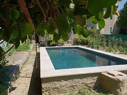 Charming Provencal Holiday Home With Garden