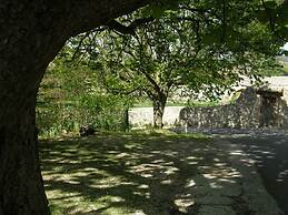 Charming Provencal Holiday Home With Garden