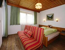 Apartment in Hippach im Zillertal With a Garden