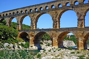 Holiday Cottage With Private Terrace, Bellegarde