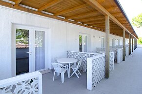 Bungalow in Caorle With Garden Furniture
