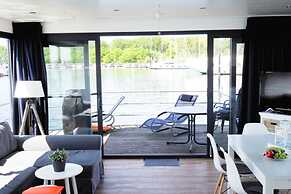 Hausboot in Boltenhagen