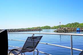 Hausboot in Boltenhagen