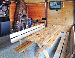 A Comfortable Holiday Home With a Swimming Pool and Jacuzzi in Miedzyw
