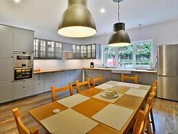 Comfortable Apartment by the River, Kolobrzeg