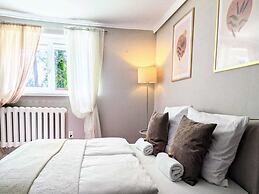 Luxurious, Spacious Apartment, Sauna Included