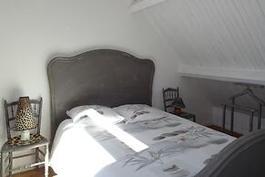Classic Breton Holiday Home in Sarzeau