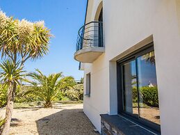 Comfortable Villa Near Beach, Plougasnou