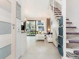 Comfortable Holiday Home With Garden, Summer Pool