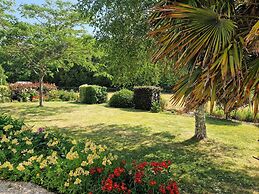 Holiday Home With Garden, Auray