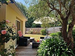 Holiday Home With Garden, Auray