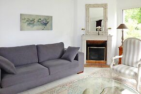 Holiday Home With Garden, Auray