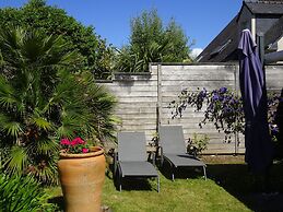 Holiday Home With Garden, Auray