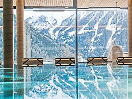 Chalet Resort With Terrace