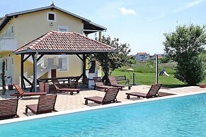 Apartment in Privlaka With sea Beach