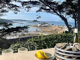 Premium Holiday Home With sea View