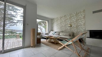 Premium Holiday Home With sea View