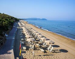 Bungalow in San Vincenzo With Shared Pool