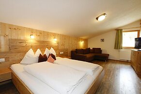 Semi-detached House, Zell am Ziller